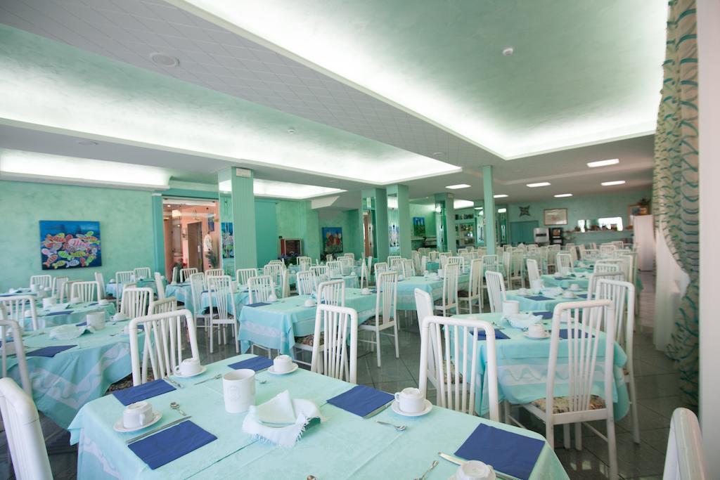 Hotel Meritime Белариа-Игеа Марина Екстериор снимка