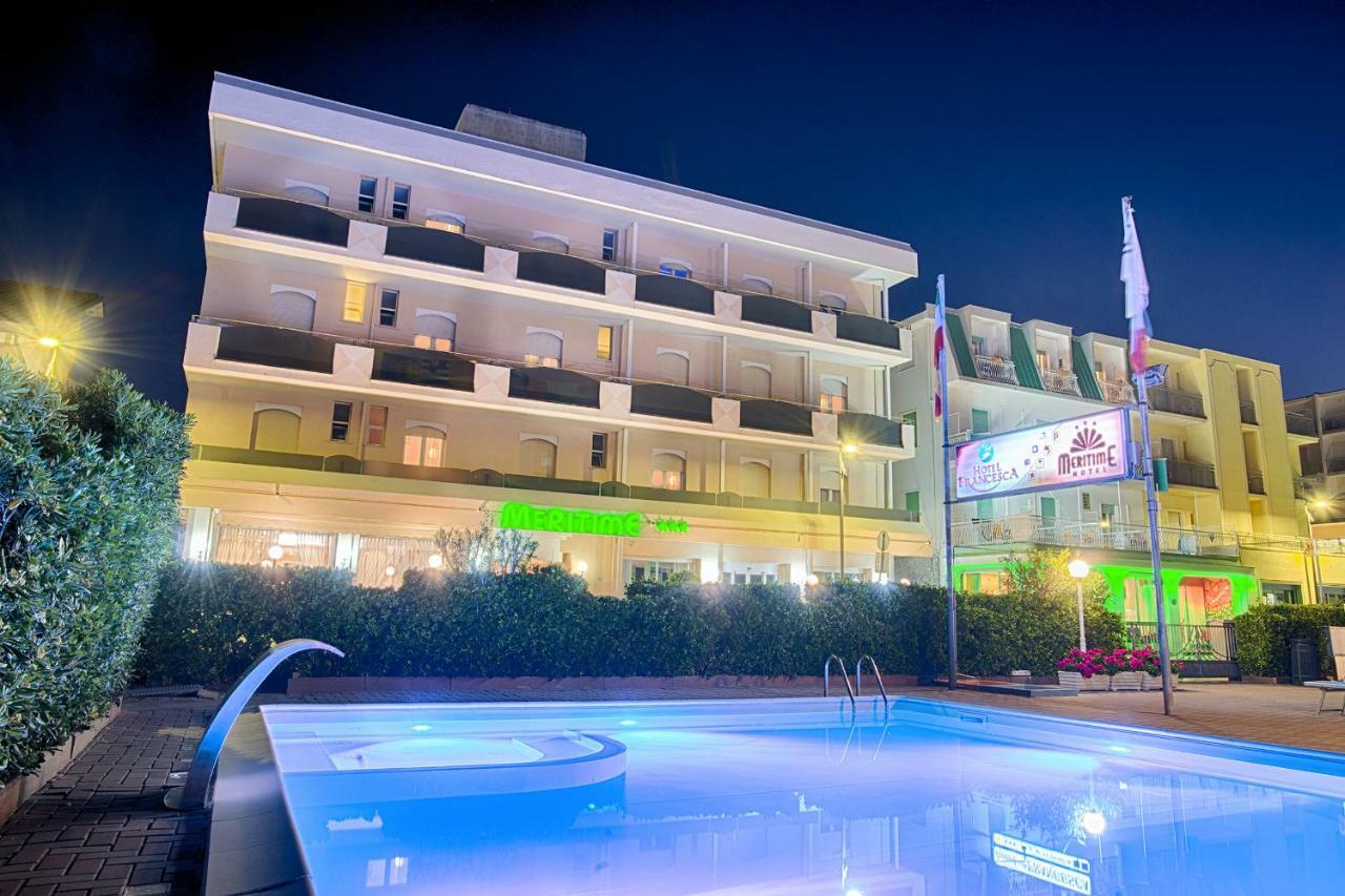 Hotel Meritime Белариа-Игеа Марина Екстериор снимка