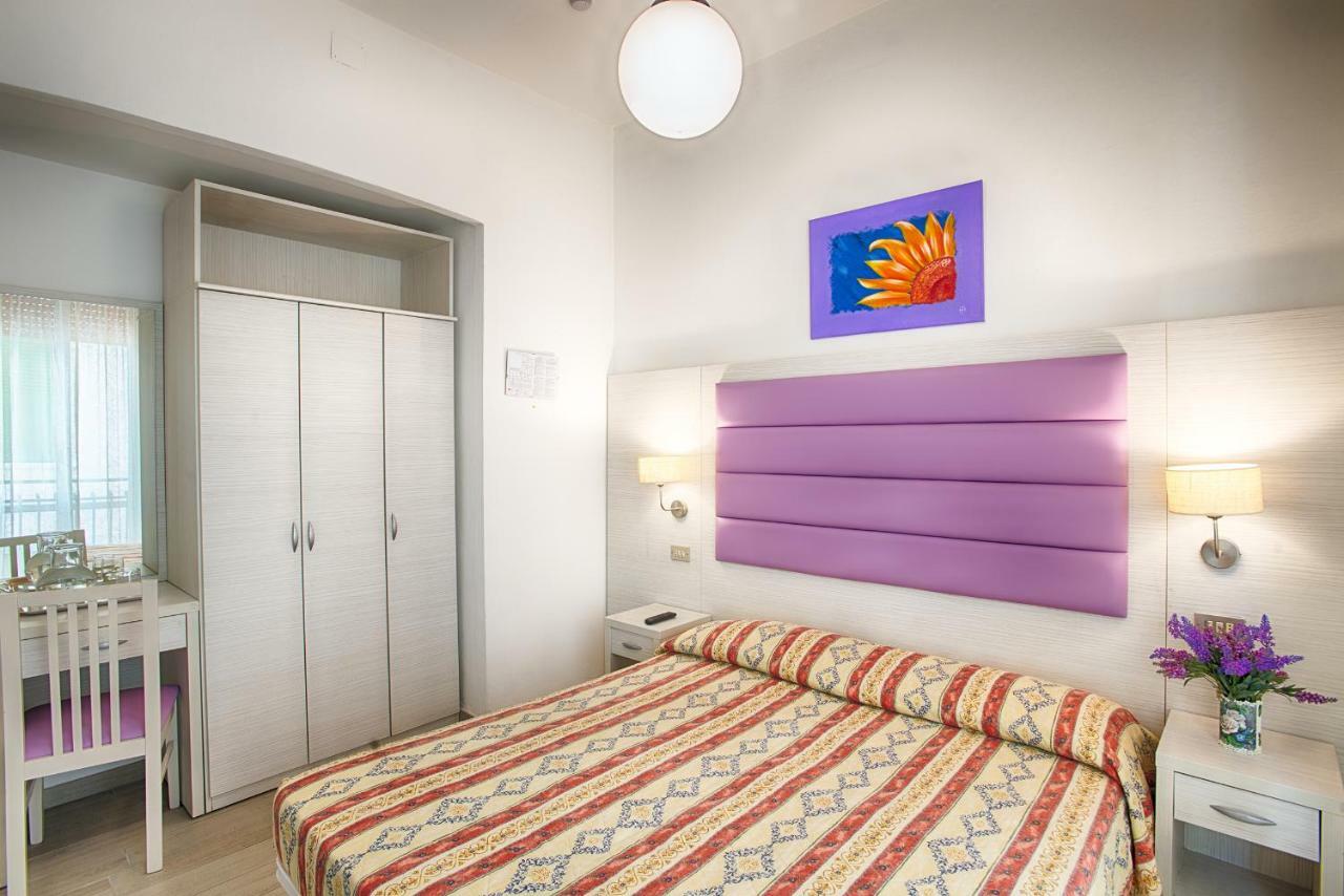 Hotel Meritime Белариа-Игеа Марина Екстериор снимка