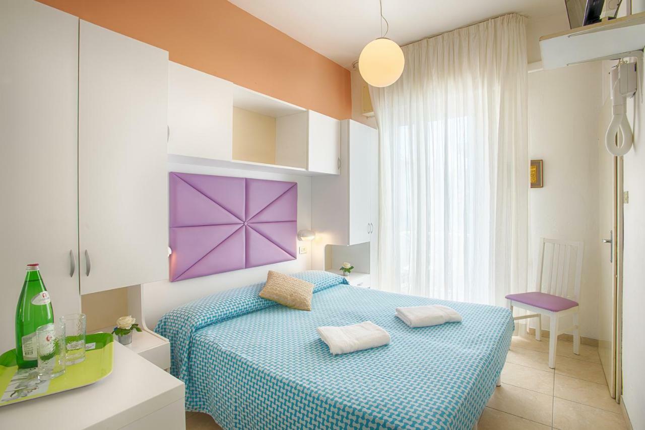 Hotel Meritime Белариа-Игеа Марина Екстериор снимка